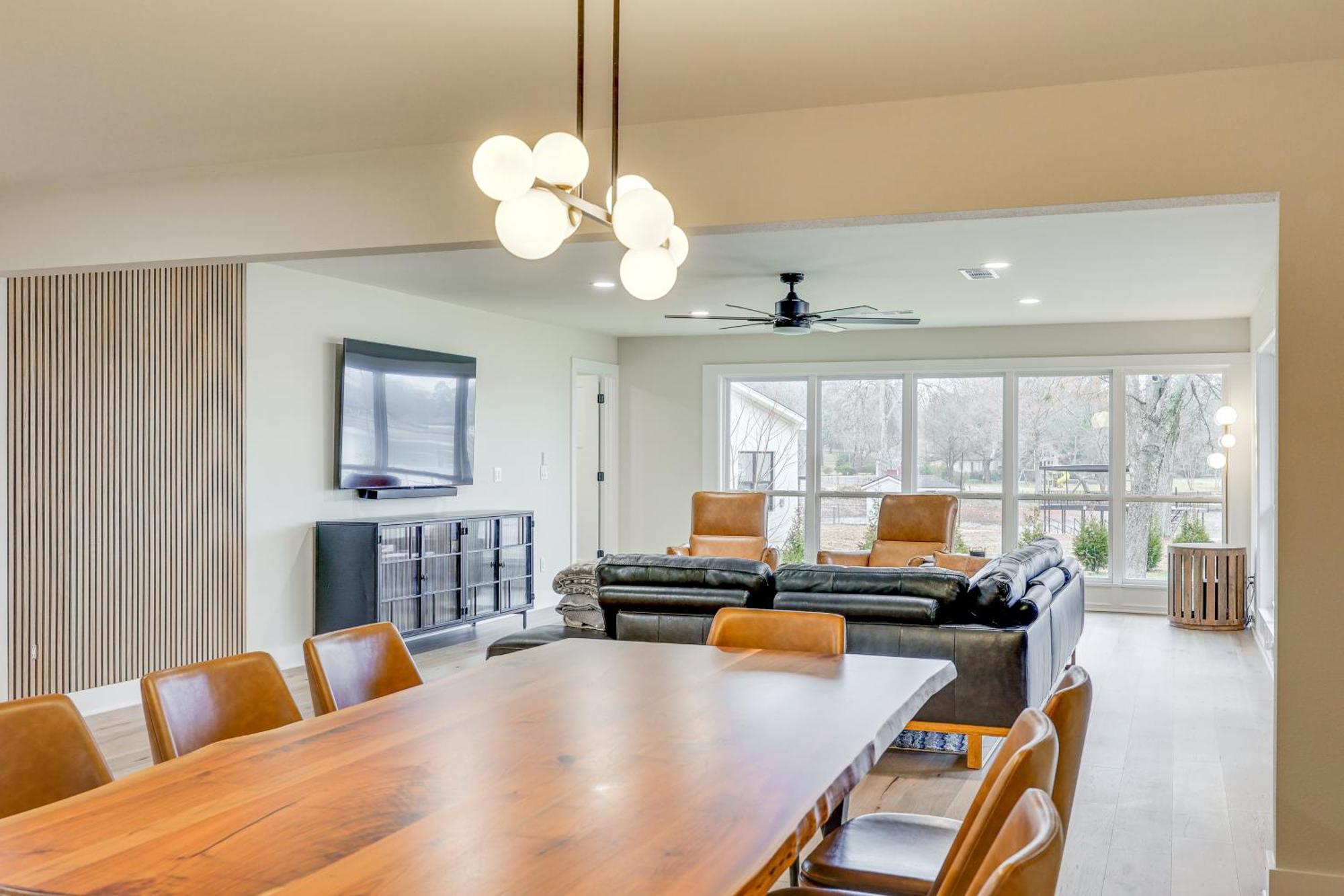 Grand Lakefront Home In Hot Springs With Boat Dock! Lake Hamilton Екстериор снимка
