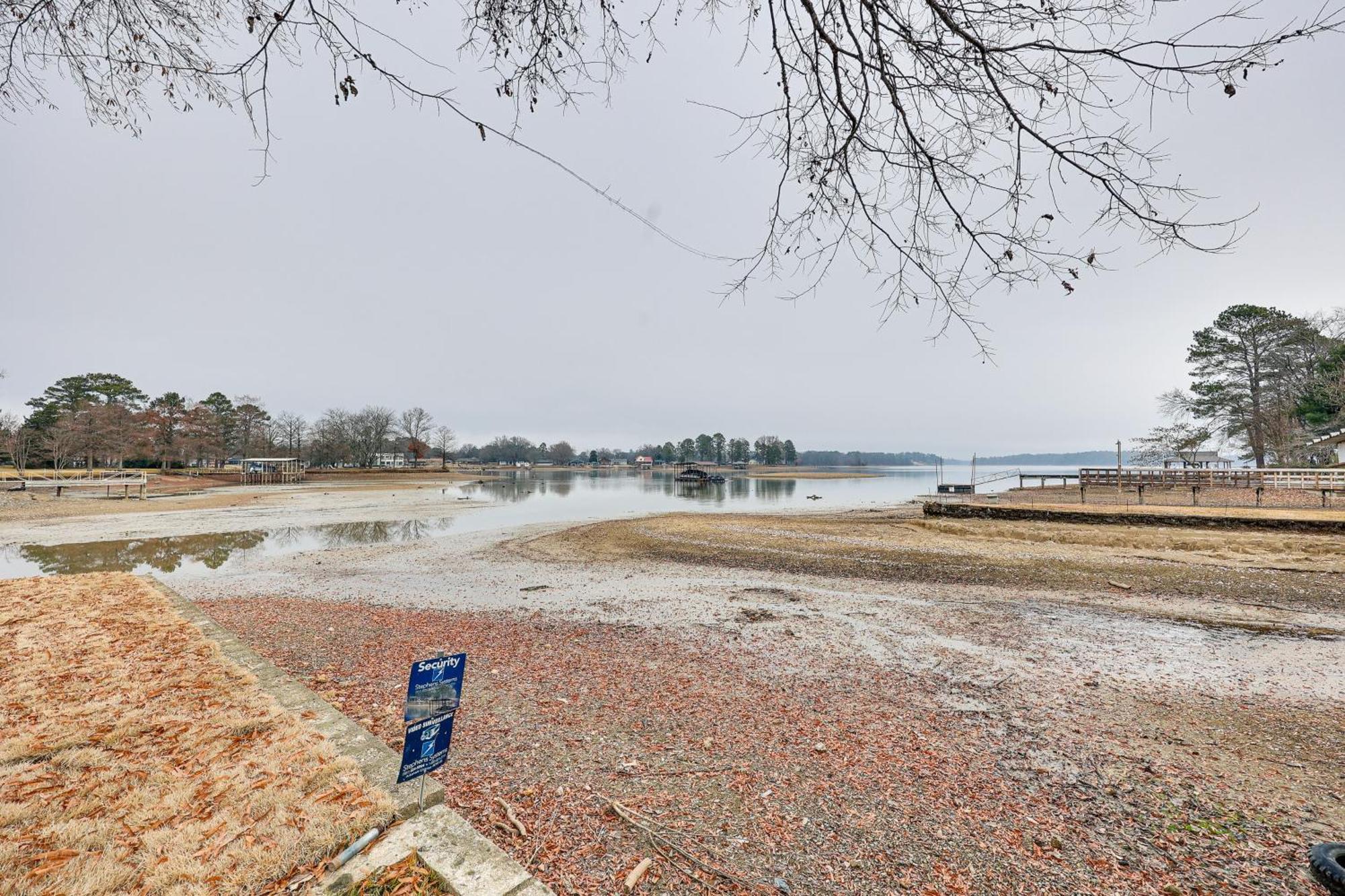 Grand Lakefront Home In Hot Springs With Boat Dock! Lake Hamilton Екстериор снимка
